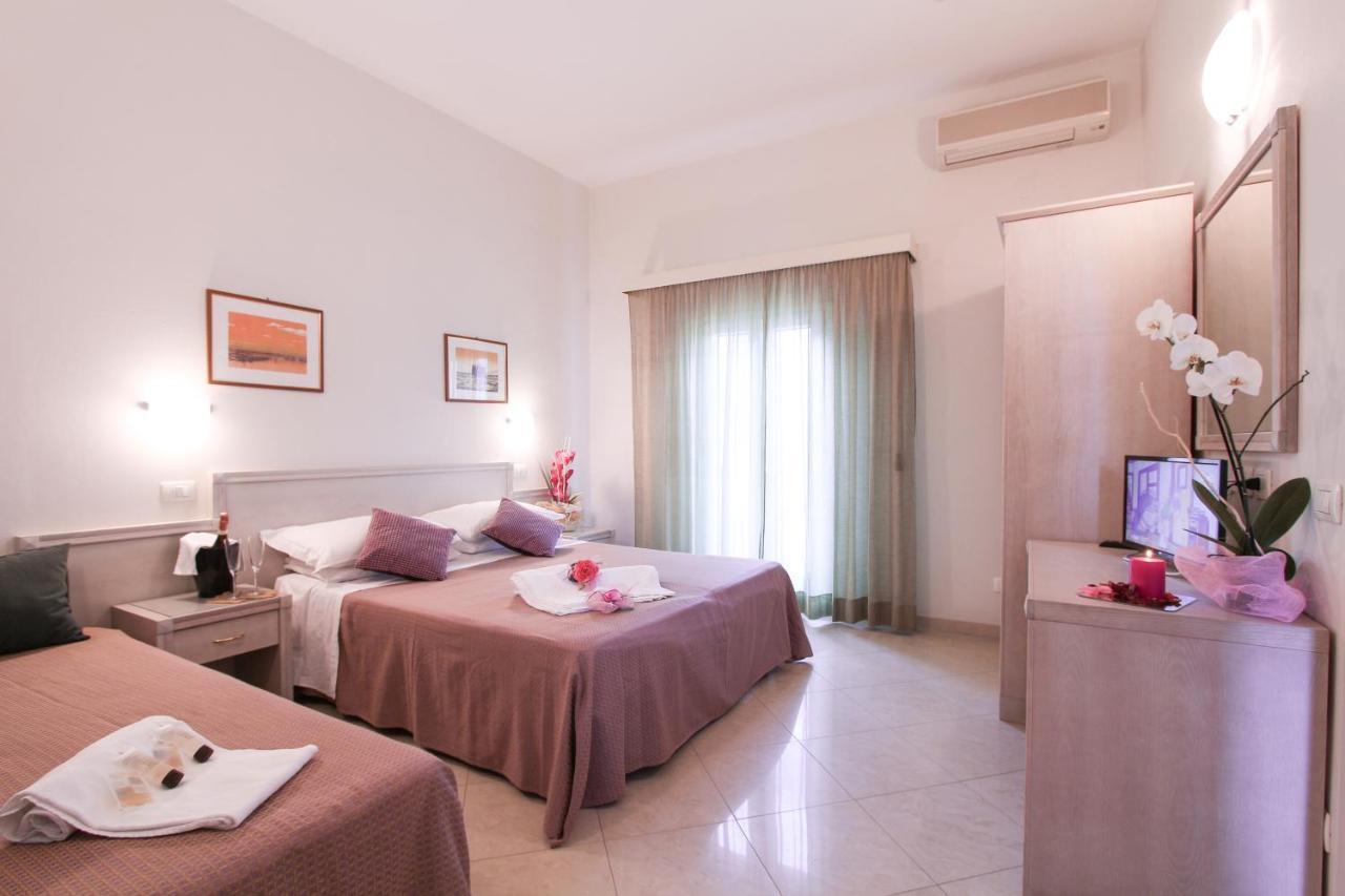 Hotel Villa Sole Resort Bellaria-Igea Marina Esterno foto