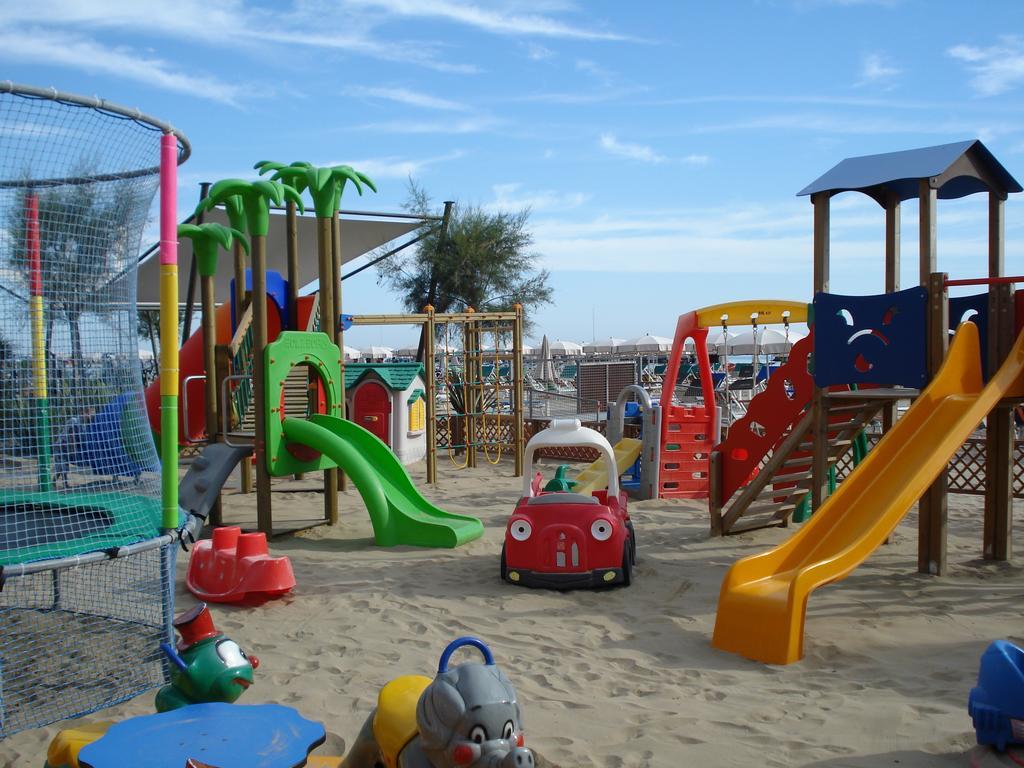 Hotel Villa Sole Resort Bellaria-Igea Marina Esterno foto