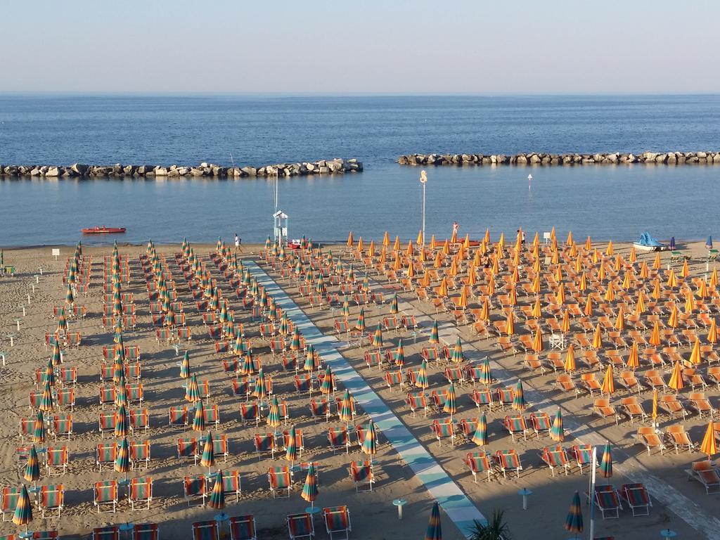 Hotel Villa Sole Resort Bellaria-Igea Marina Esterno foto
