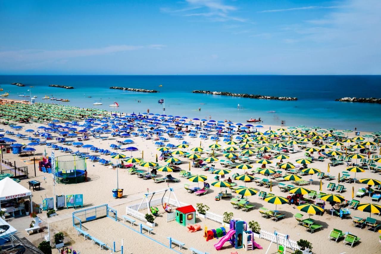 Hotel Villa Sole Resort Bellaria-Igea Marina Esterno foto